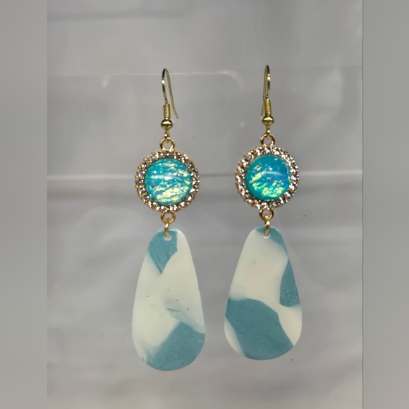 Erins Lovely Creations Jewelry - Chic Gold and Blue Dangle Earrings